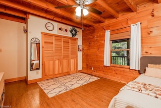 6447 Burlington Rd, Whitsett, NC 27377