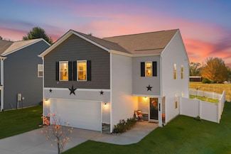 2061 Southwood Cir, Morristown, TN 37814