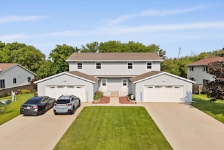 1529 Vogt Dr, West Bend, WI 53095