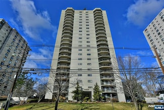 245 Prospect Ave Unit 18A, Hackensack, NJ 07601