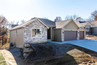 5085 NW Timberline Dr, Riverside, MO 64150
