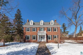 2511 E 5th St, Duluth, MN 55812