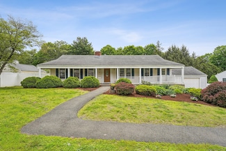 81 Edward St, Newington, CT 06111