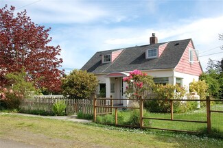 1110 45 Place, Seaview, WA 98644