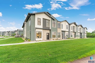 100 N Bryggen Place, Sioux Falls, SD 57107
