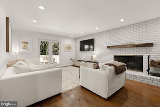 9812 Hill St, Kensington, MD 20895