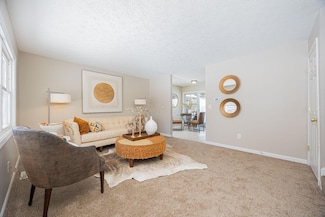 3311 Sundale Rd, Columbus, OH 43232