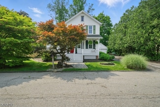 24 Front St, Denville, NJ 07834