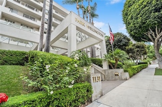 1131 Alta Loma Rd Unit 207, West Hollywood, CA 90069