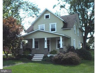 810 Kellers Church Rd, Ottsville, PA 18942