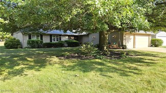 9925 Plum Brook Ln, Strongsville, OH 44149