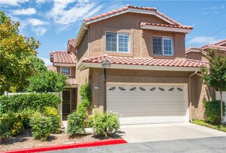 28136 Bobwhite Cir Unit 54, Saugus, CA 91350