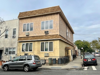 60-85 55th St, Flushing, NY 11378