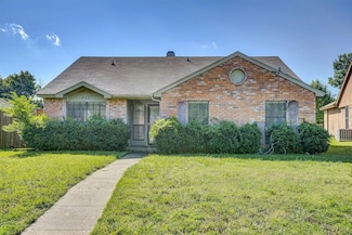 849 Bailey Dr, Cedar Hill, TX 75104