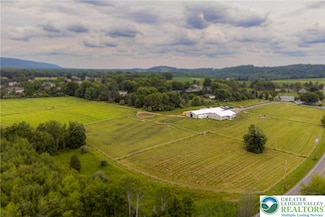 3670 N Dogwood Rd, Danielsville, PA 18038