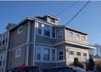 27-29 Vermont St Unit 2, Methuen, MA 01844