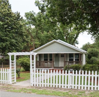 3016 E 3rd St, Brunswick, GA 31520