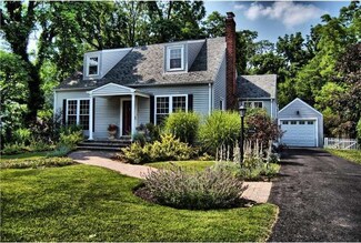 1220 Hartranft Ave, Fort Washington, PA 19034