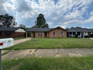 3819 Marsonne St, Memphis, TN 38109
