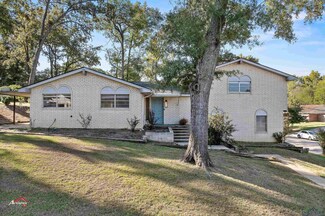 1322 Stanford Dr, Longview, TX 75601