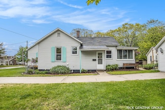 3087 Larkin St, Muskegon, MI 49441