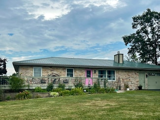 6119 Little Galilee Rd, Clinton, IL 61727