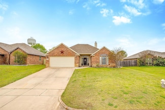 1010 Jenny Dr, Cleburne, TX 76031