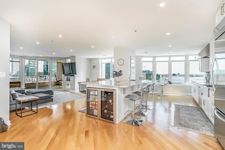 100 Harborview Dr Unit 1001, Baltimore, MD 21230
