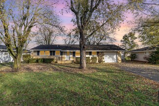 705 W Sigler St, Hebron, IN 46341