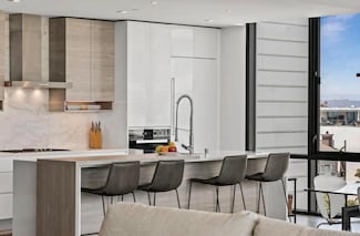 2604 5th Ave Unit 701, San Diego, CA 92103