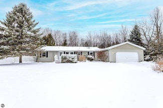 10830 S Blue Ridge Ln, Traverse City, MI 49684
