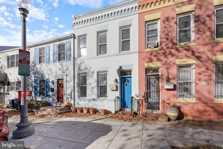 425 1/2 Ridge St NW, Washington, DC 20001