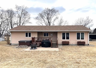 1106 Laurel St, Tyndall, SD 57066