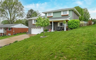 202 Sunglow Dr, Elizabeth, PA 15037