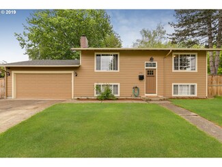 240 SE Liberty Ct, Gresham, OR 97080