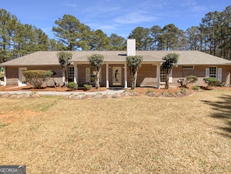 105 Creekwood Ln, Fayetteville, GA 30214