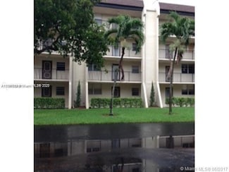 9430 Poinciana Place Unit 105, Davie, FL 33324