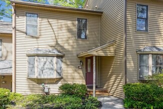 4E Bass St, Newmarket, NH 03857