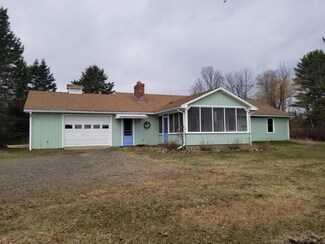 542 Stevens Rd, Unity, ME 04988