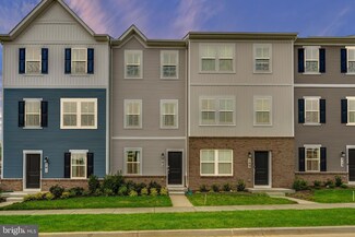 1306 Cedar Valley Rd, Ranson, WV 25438