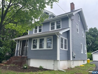 385 Beech St, Teaneck, NJ 07666