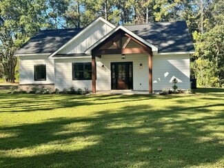 407 Holcomb Carroll Rd, Carriere, MS 39426
