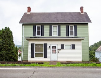 1612 Harrison Ave, Jeannette, PA 15644
