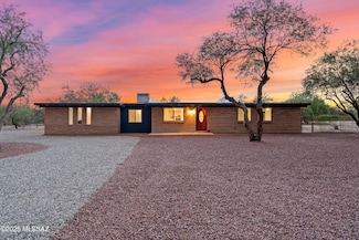 8805 N Marathon Dr, Tucson, AZ 85704