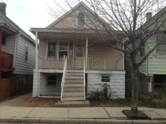 2524 Schrage Ave, Whiting, IN 46394