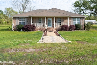 25401 Notre Dame Ave, Pass Christian, MS 39571