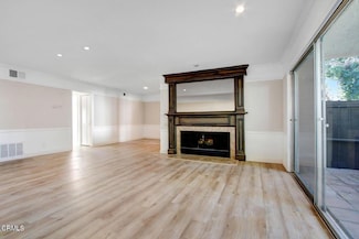 31558 Agoura Rd Unit 2, Westlake Village, CA 91361