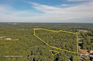 3940 River Rd, Hickory, NC 28602