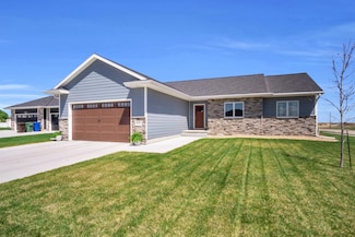 6517 O Avenue Place, Kearney, NE 68847