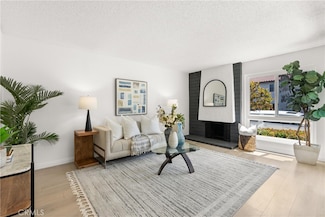 11338 Grand Manan Dr, Cypress, CA 90630